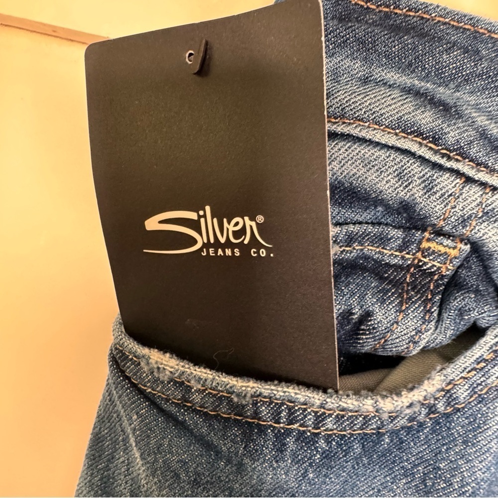 Silver Jeans Luxury,stretch,wide leg,high rise,medium wash
indigo western - Picture 4 of 9